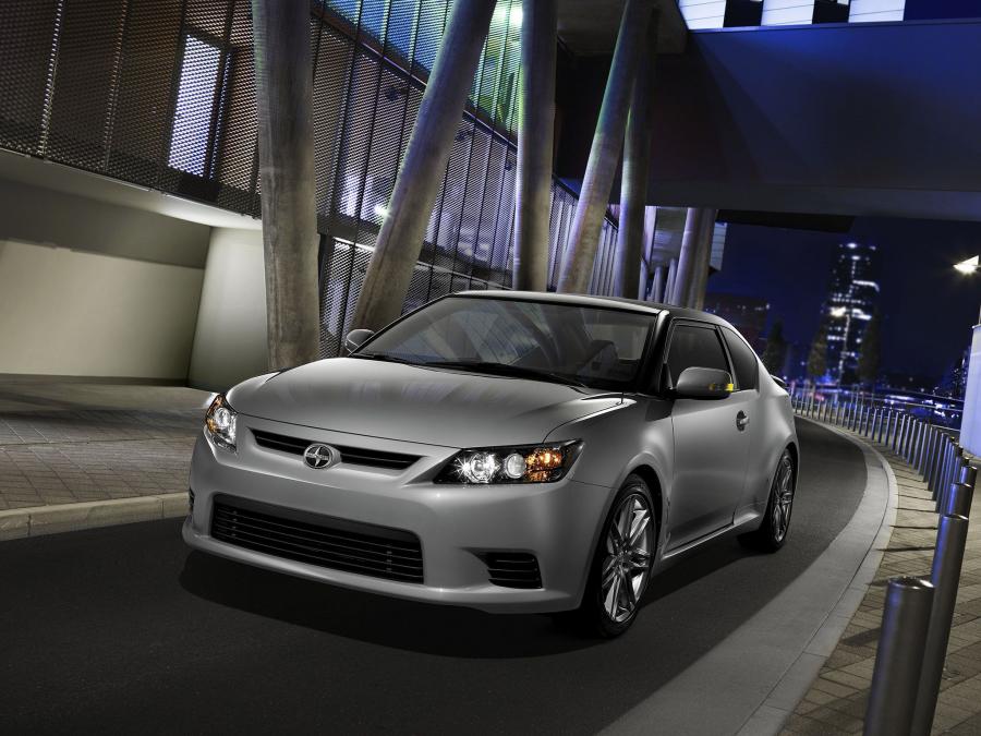  Scion tC 2010 года  (фото 27 из 29)